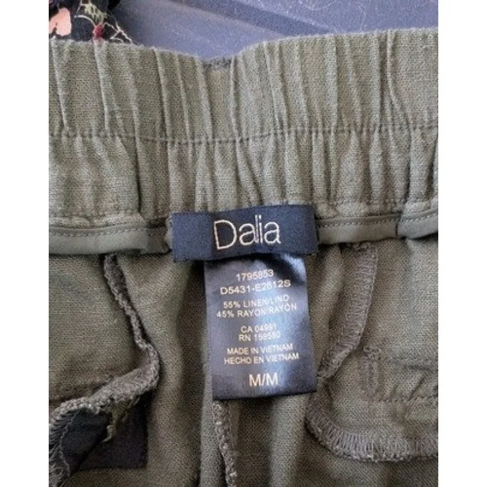 Dalia Olive‎ Green Linen Blend Paperbag Waist Shorts Women's Medium D5431-E2812S